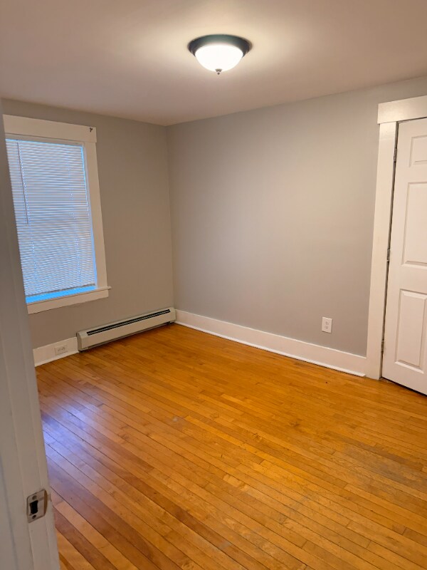 Building Photo - 557 Pine St