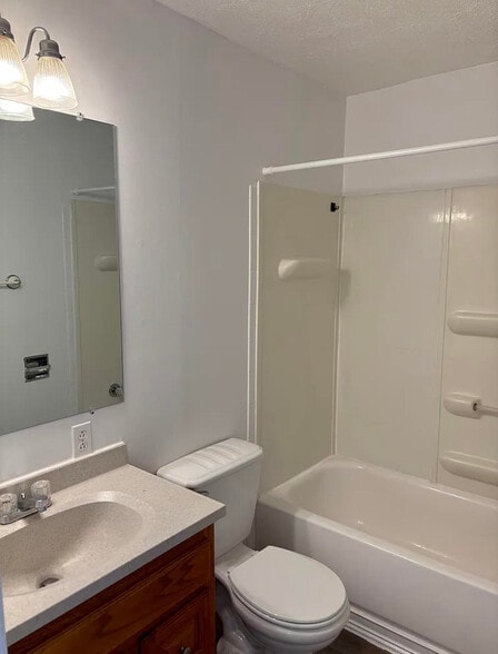 Updated Bathroom with Shower/Tub Combo - 104 W Pulteney St
