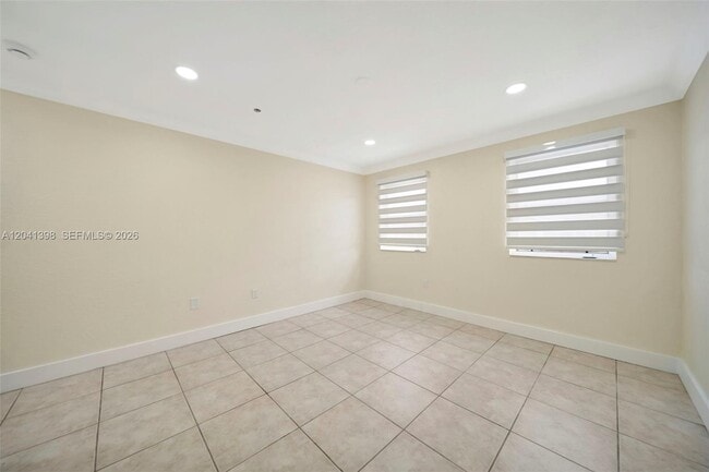 Building Photo - 17620 NW 73rd Ave