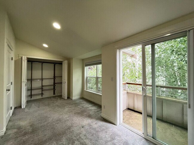 Building Photo - 1428 NW 59th St