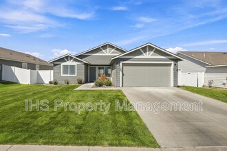 Building Photo - 6030 Tarsus Ln