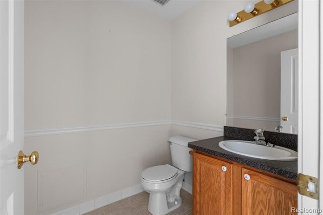 Building Photo - 45815 Grant Ct
