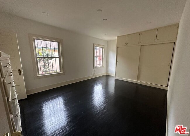 Building Photo - 2143 N Commonwealth Ave