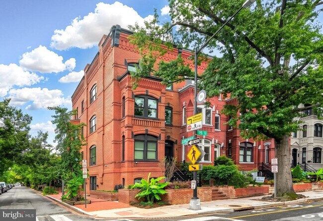Building Photo - 1620 15th St NW
