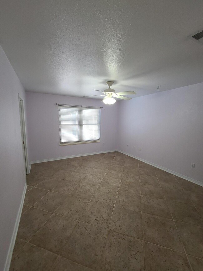 Building Photo - 1905 Catamaran Dr