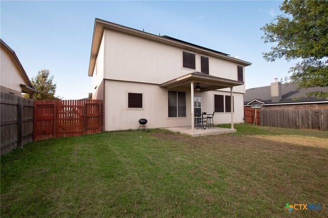 Building Photo - 5000 Willamette Ln