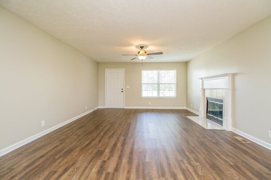 Building Photo - 1244 St Andrews Dr