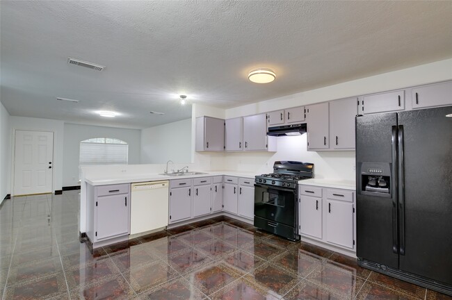 Building Photo - 12807 Ambrose St