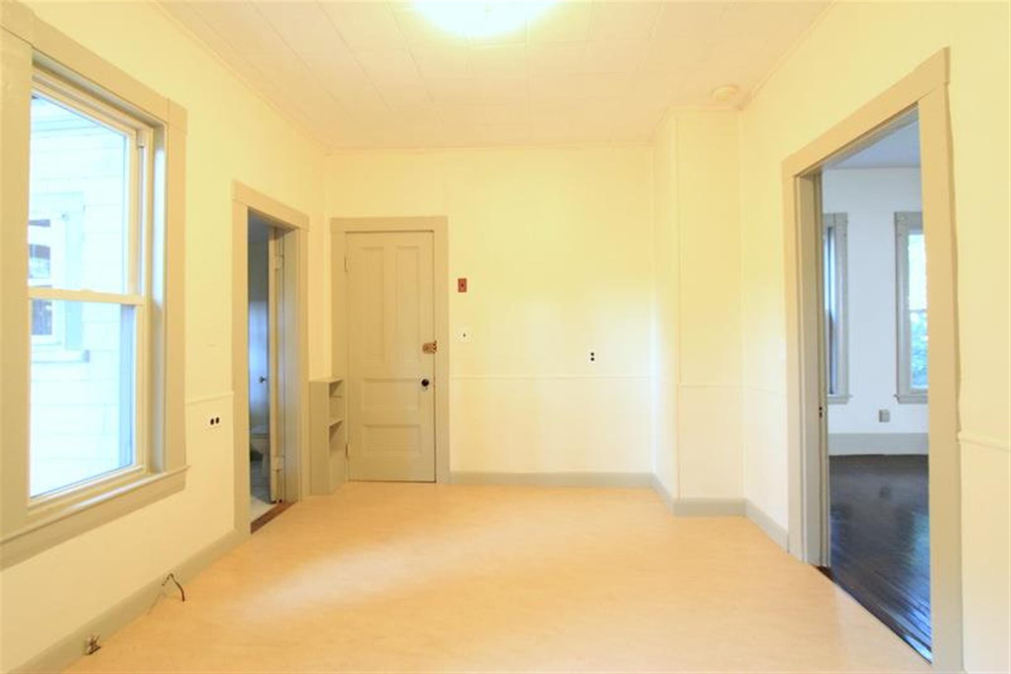 Building Photo - 12 Saginaw Ave