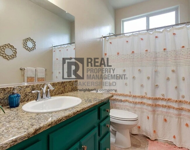 Building Photo - 9312 Woodbrook Dr