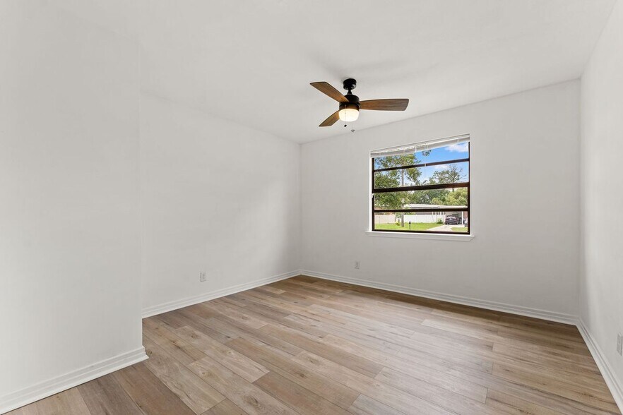 Building Photo - 5217 Witby Ave