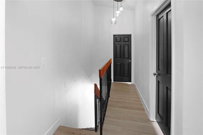 Building Photo - 5530 W 26th Ct