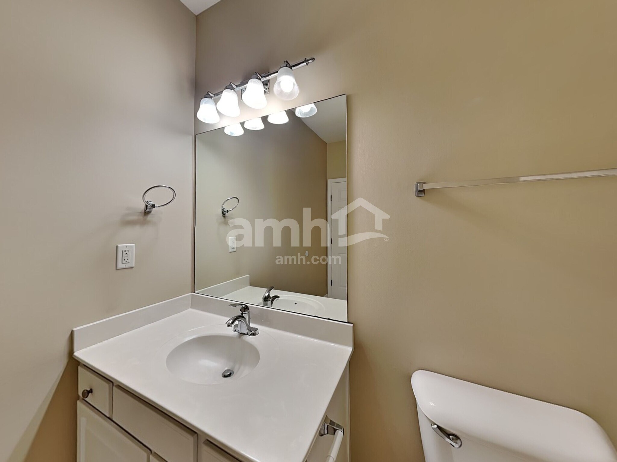 Building Photo - 103 Ridgeview Trce