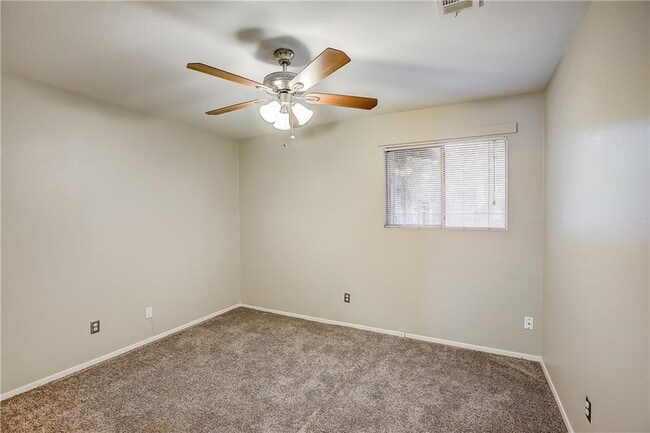 Building Photo - 2308 La Casa Dr