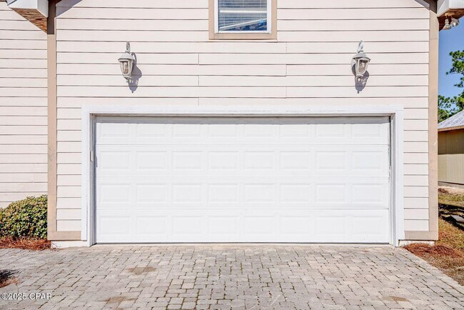 Building Photo - 61 Madie Ln