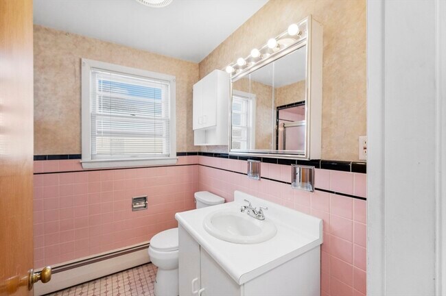 Building Photo - 79 Alvarado Ave