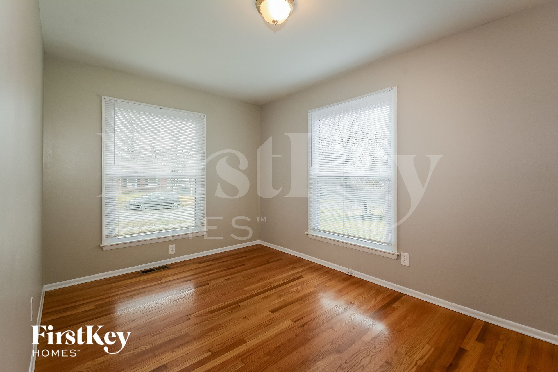 Building Photo - 1432 Glenmeade Dr