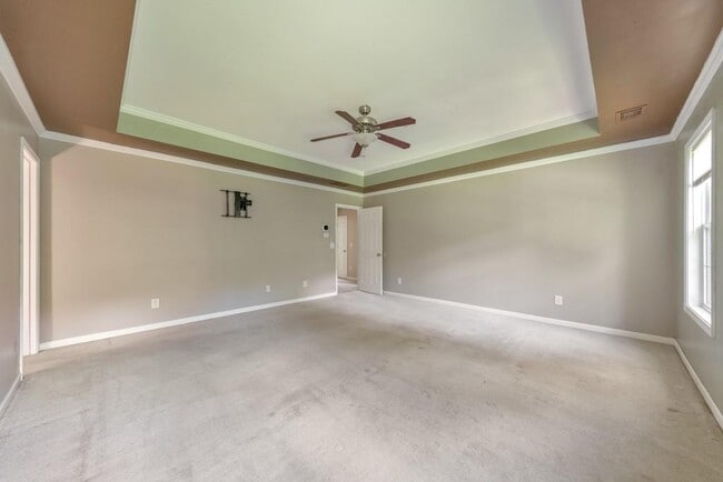 Building Photo - 1086 South Gordon Rd SW