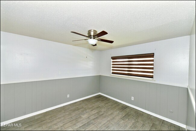 Building Photo - 9125 W H Burges Dr