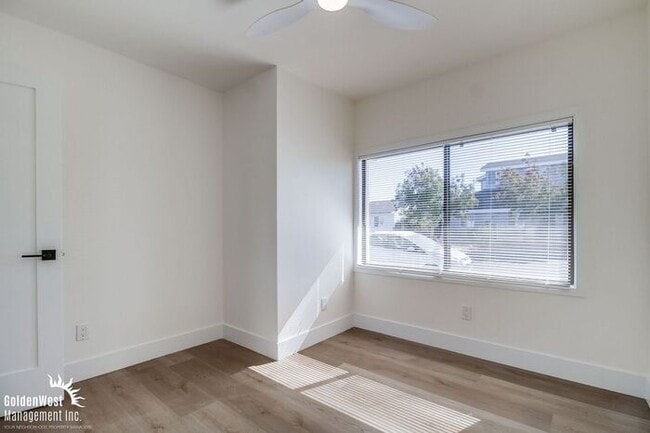 Building Photo - Fully Remodeled 3Bdm 2Ba Home in the Heart of Serra Mesa!