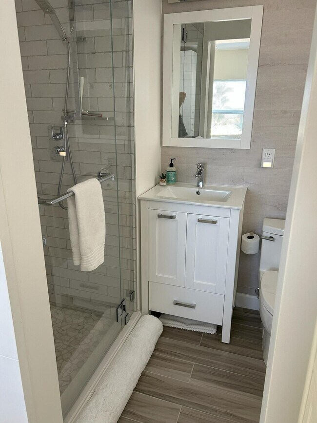 Building Photo - 1400 S Ocean Blvd