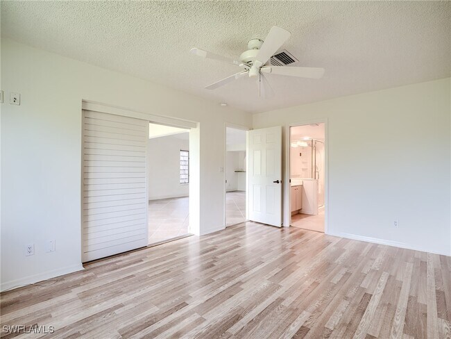 Building Photo - 1633 Spoonbill Ln