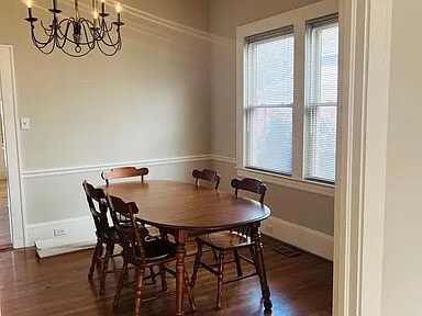 Building Photo - 2229 Rosewood Ave