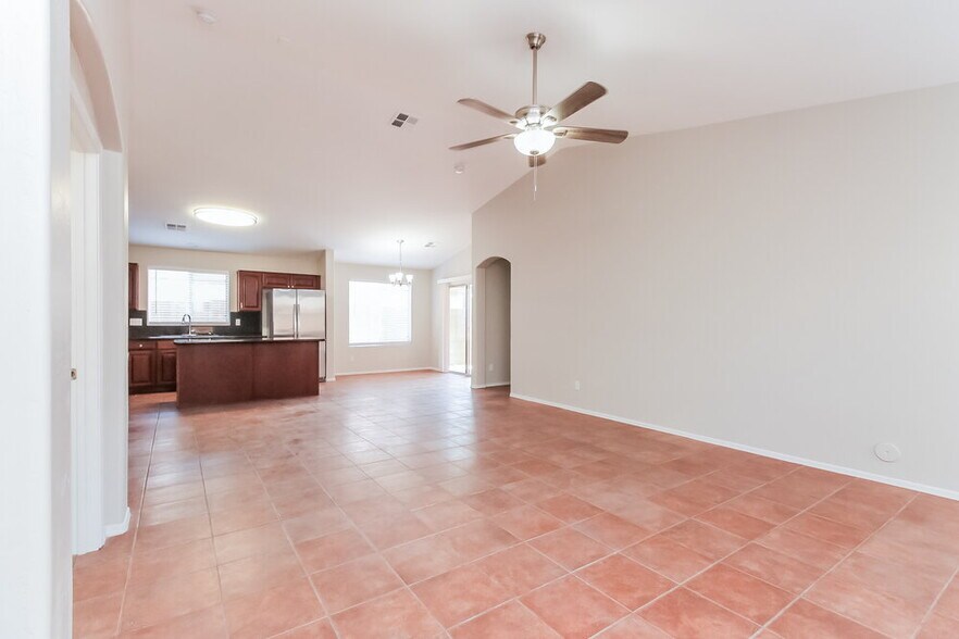 Building Photo - 3341 W Yellow Peak Dr
