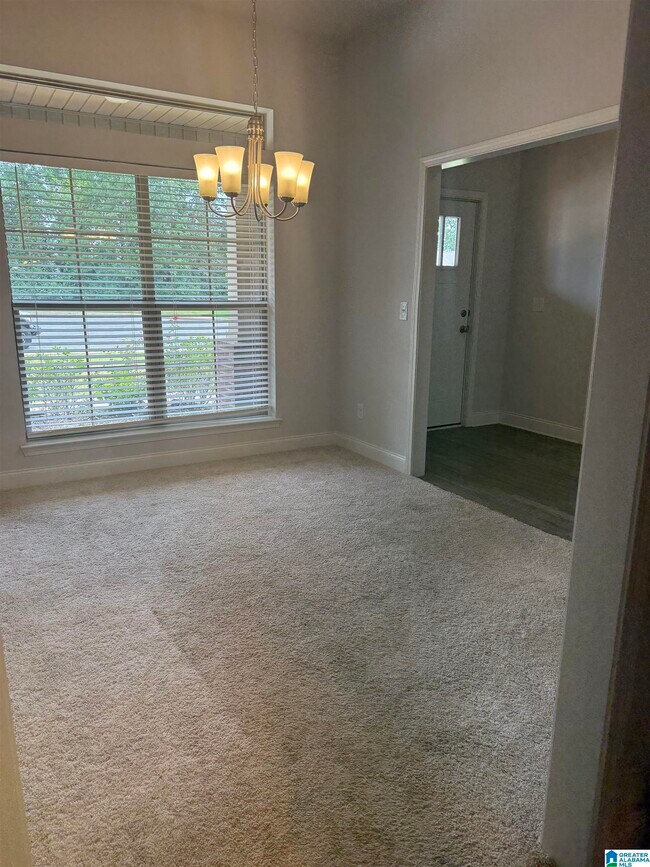 Building Photo - 424 Harless Ln