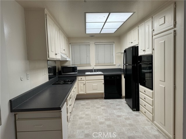 Building Photo - 661 Avenida Sevilla