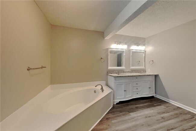 Building Photo - 1285 Morgan Chase Terrace NE