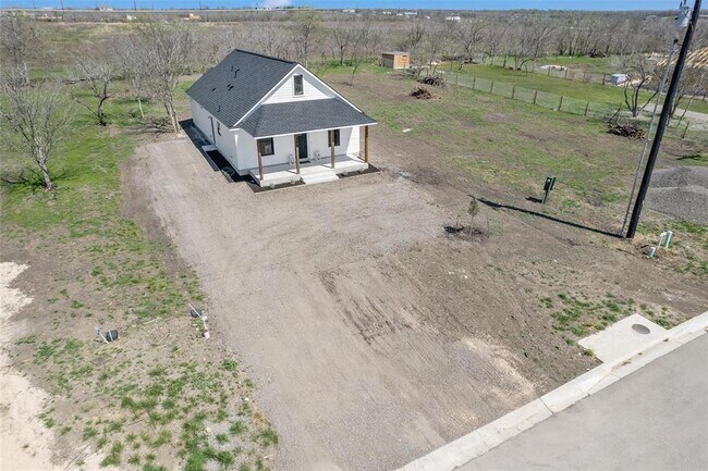 Building Photo - 260 Amaranta Ln