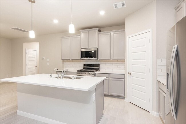 Building Photo - 18484 Sunrise Maple Drive, Montgomery, TX ...
