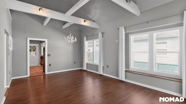 Building Photo - Charming 2BR House in Engelwood