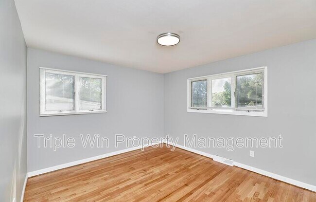 Building Photo - 2770 Dove Dr