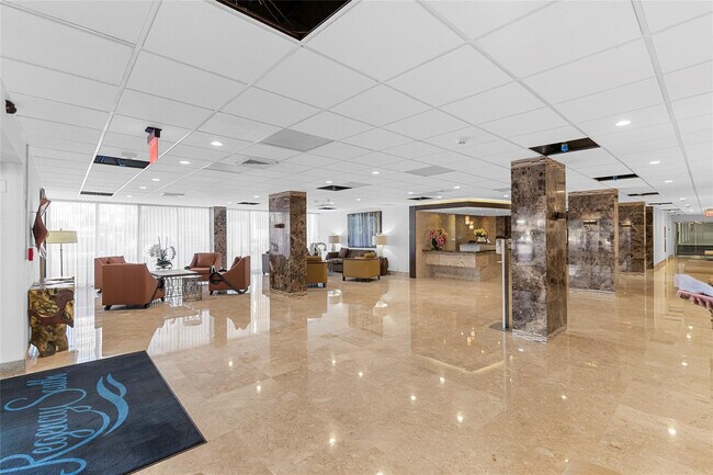 Building Photo - 3750 Galt Ocean Dr