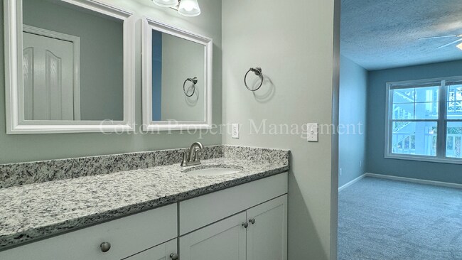 Building Photo - LEASING SPECIAL - Ask about our 1 month Re...