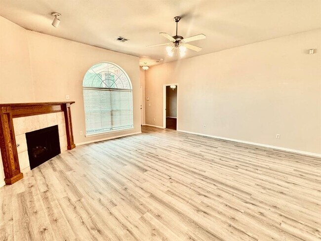 Building Photo - 1920 NW 173rd St