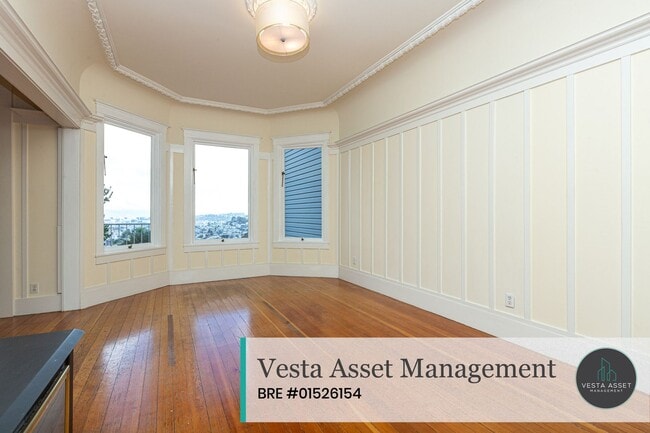 Building Photo - 301-303 Corbett Avenue