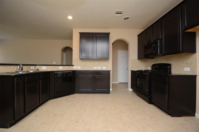 Building Photo - 21711 Tinsley Trails