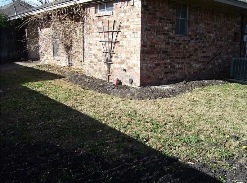 Back Yard - 1708 Tree House Lane