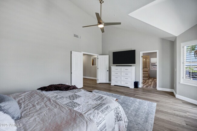 Building Photo - 13744 E Lupine Ave