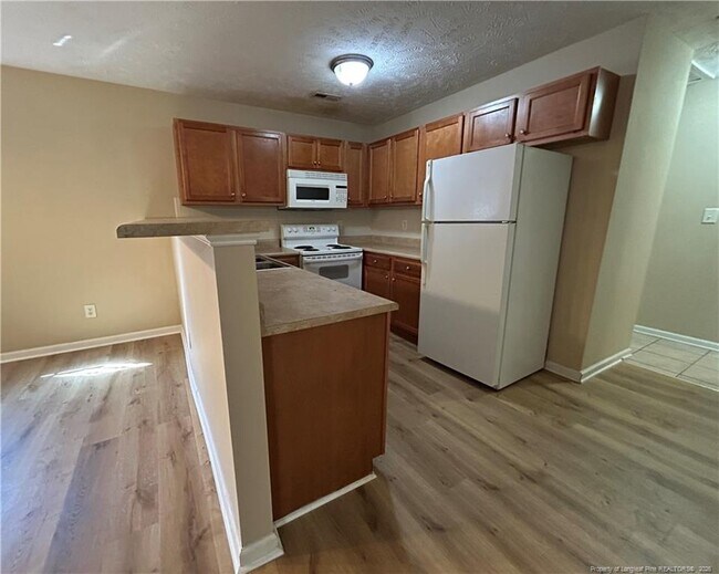 Building Photo - 154 Glenn Brooke Ln