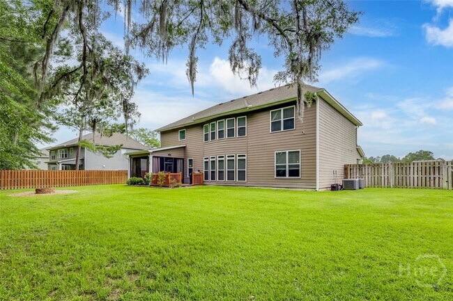 Building Photo - 121 Cypress Loop