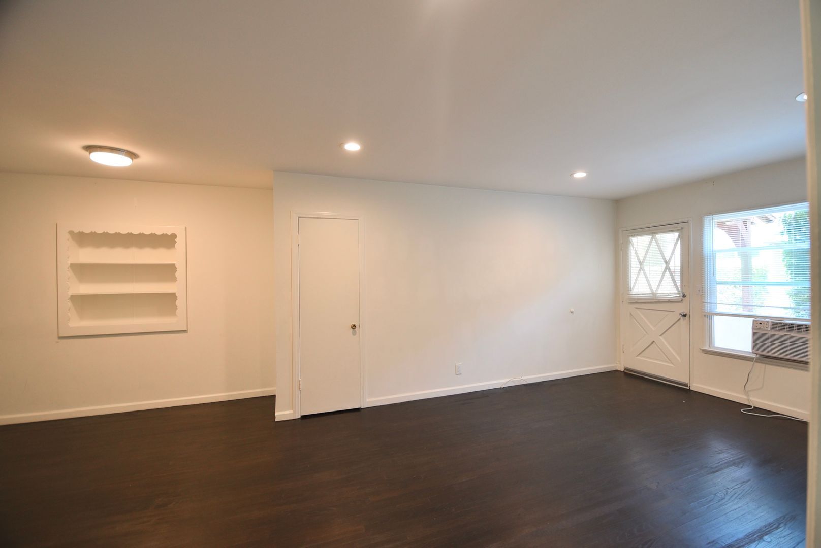 Building Photo - 5656 Whitsett Ave