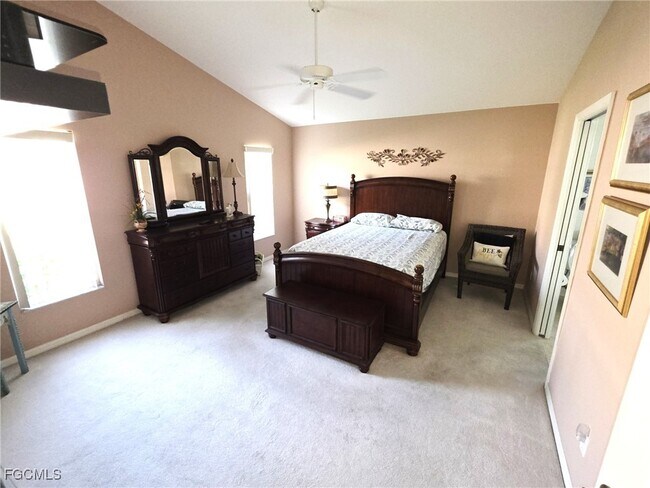 Building Photo - 17500 Plumera Ln