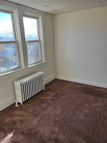 Building Photo - 534 3rd St