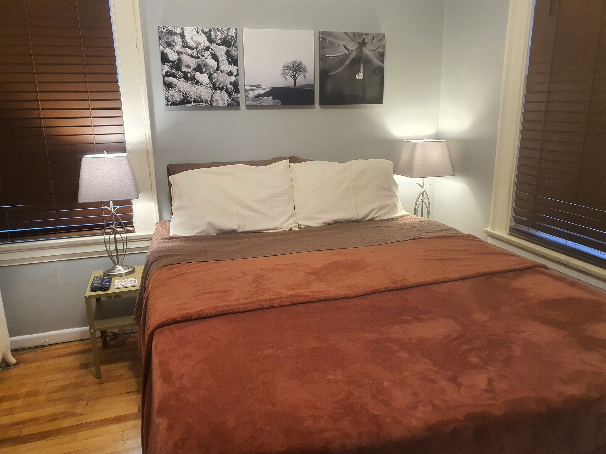 Building Photo - 812 Capitol Hts