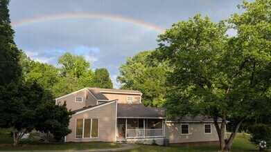 Building Photo - 4 Bedroom Homestead on 3 acres near Harris...