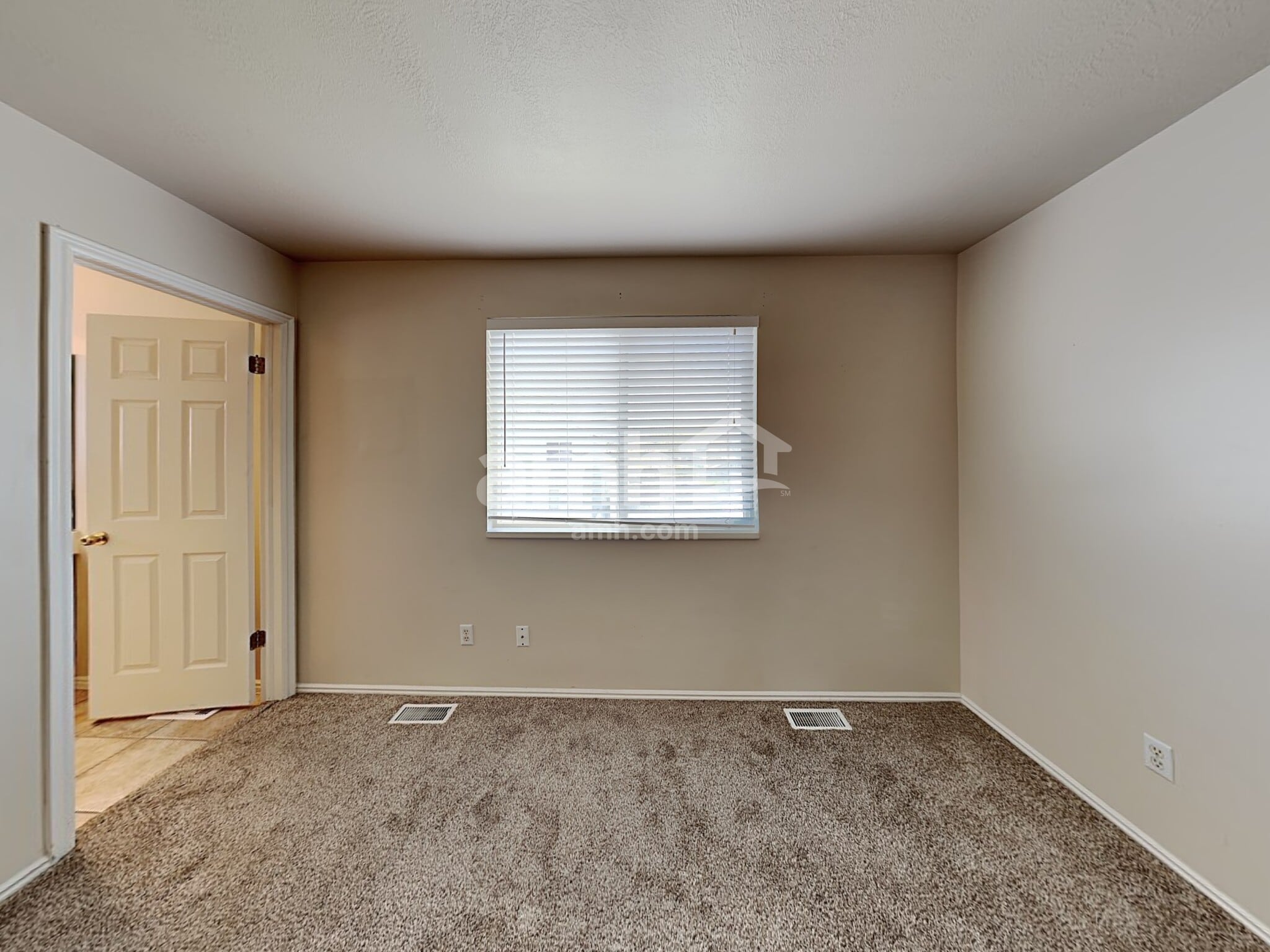 Building Photo - 4245 S 2900 W